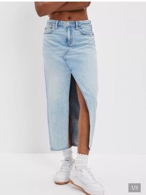 American Eagle Light Blue Denim skirt